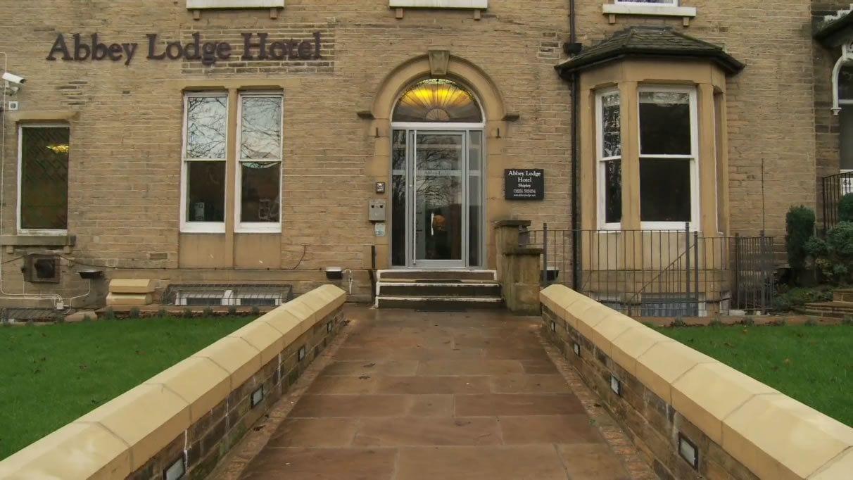 The Abbey Lodge Hotel Bradford  Extérieur photo